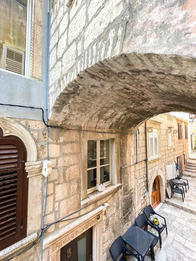 Apartment Kanavelic In Old Town Korcula Dış mekan fotoğraf