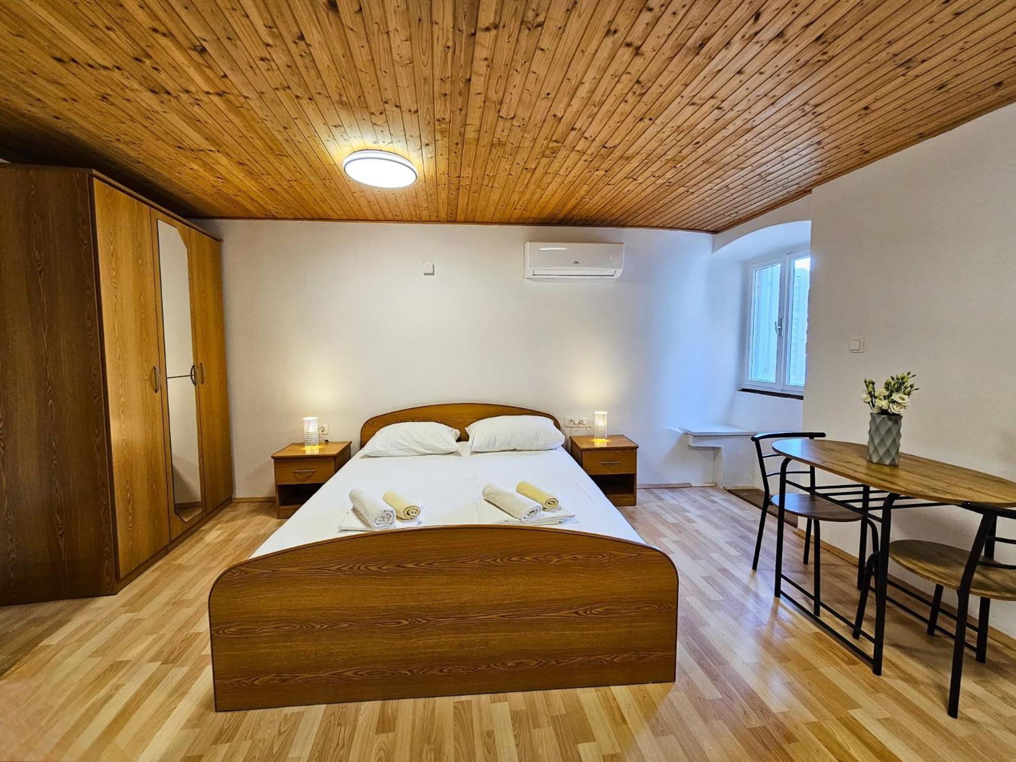Apartment Kanavelic In Old Town Korcula Dış mekan fotoğraf
